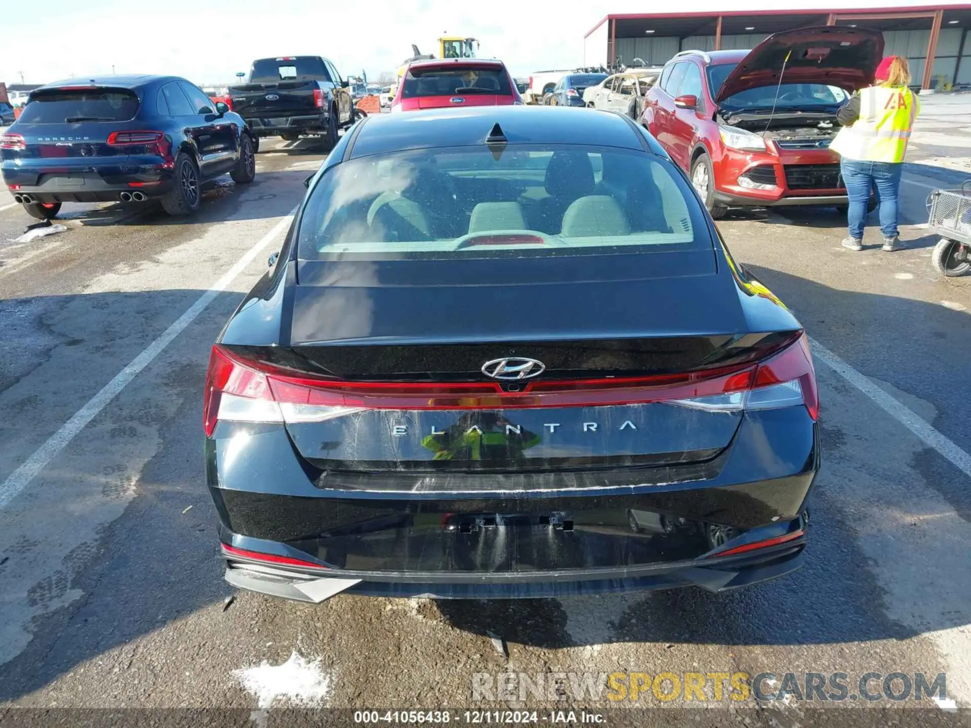 17 Photograph of a damaged car KMHLS4AG4PU606765 HYUNDAI ELANTRA 2023