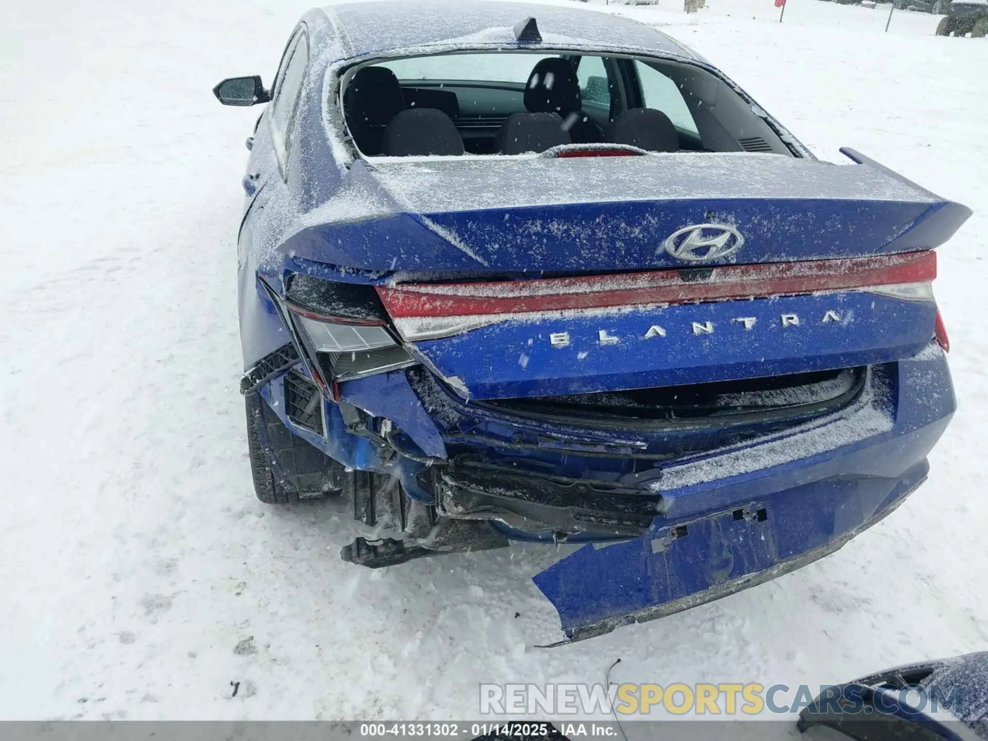 18 Photograph of a damaged car KMHLS4AG5PU406381 HYUNDAI ELANTRA 2023