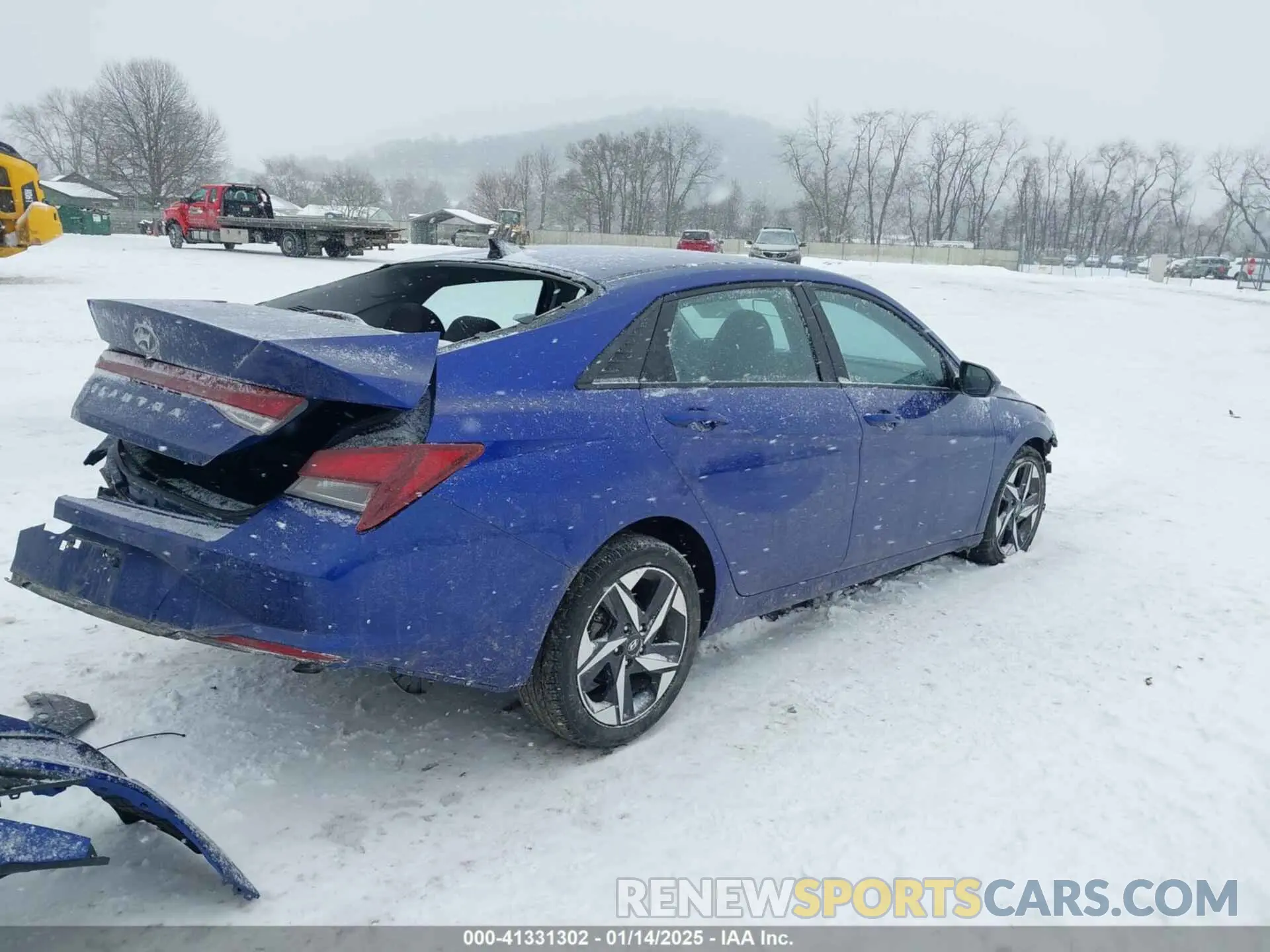 4 Photograph of a damaged car KMHLS4AG5PU406381 HYUNDAI ELANTRA 2023