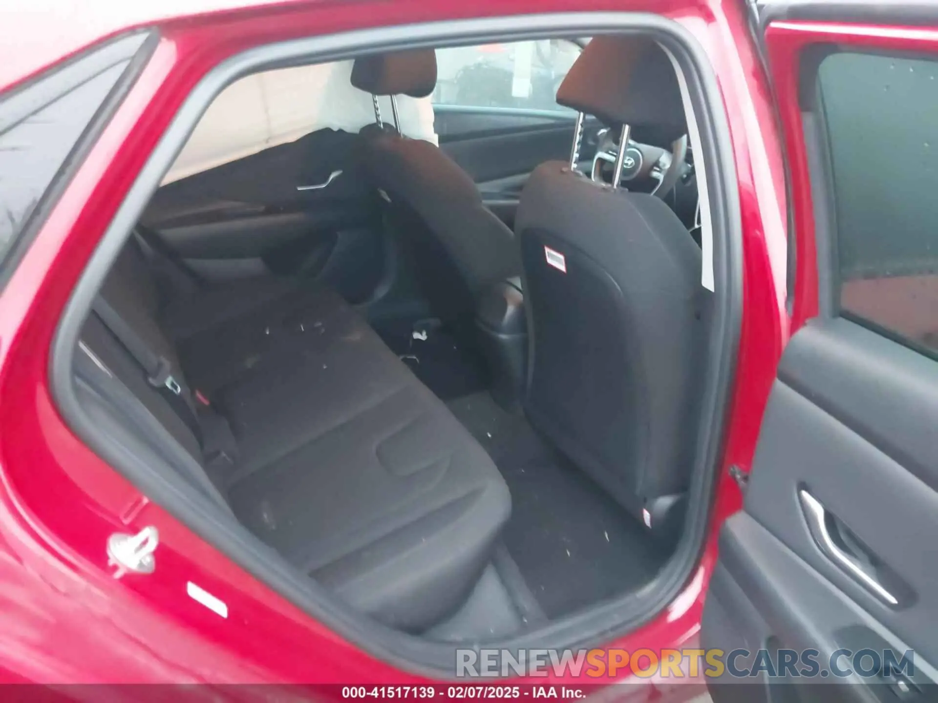 8 Photograph of a damaged car KMHLS4AG6PU503587 HYUNDAI ELANTRA 2023