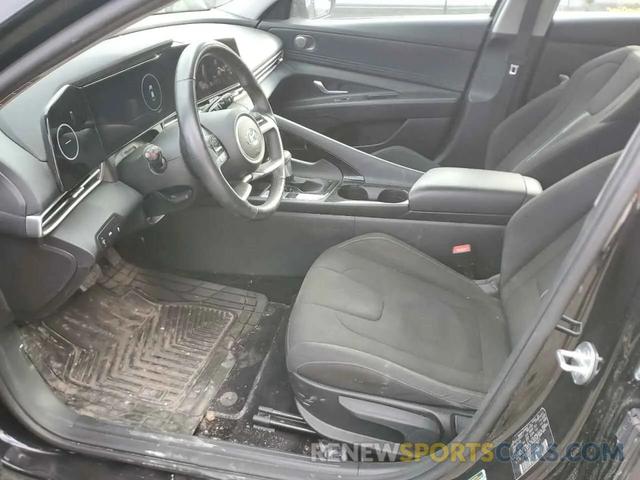 7 Photograph of a damaged car KMHLS4AG7PU516011 HYUNDAI ELANTRA 2023