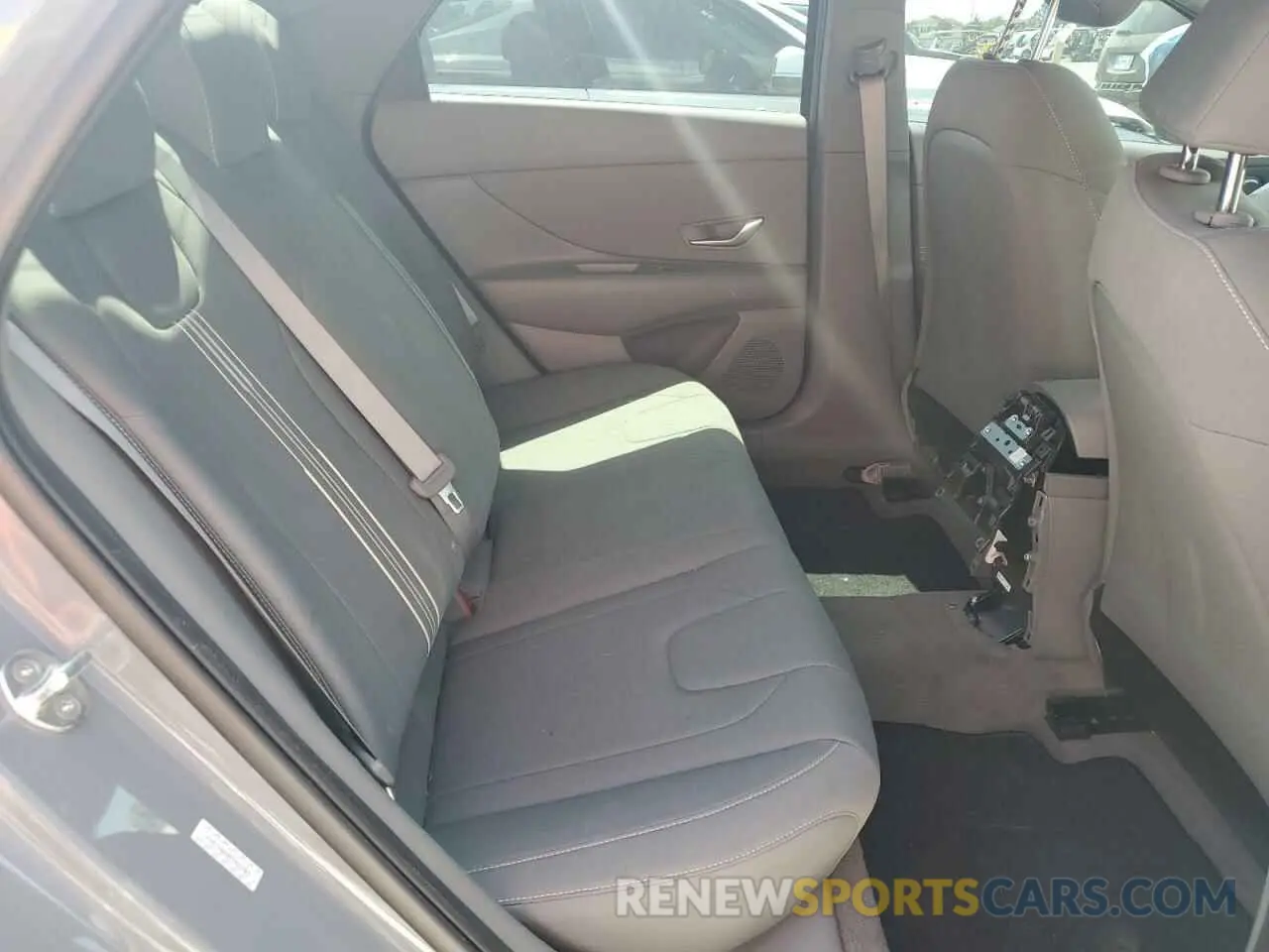 10 Photograph of a damaged car KMHLS4AG8PU426303 HYUNDAI ELANTRA 2023