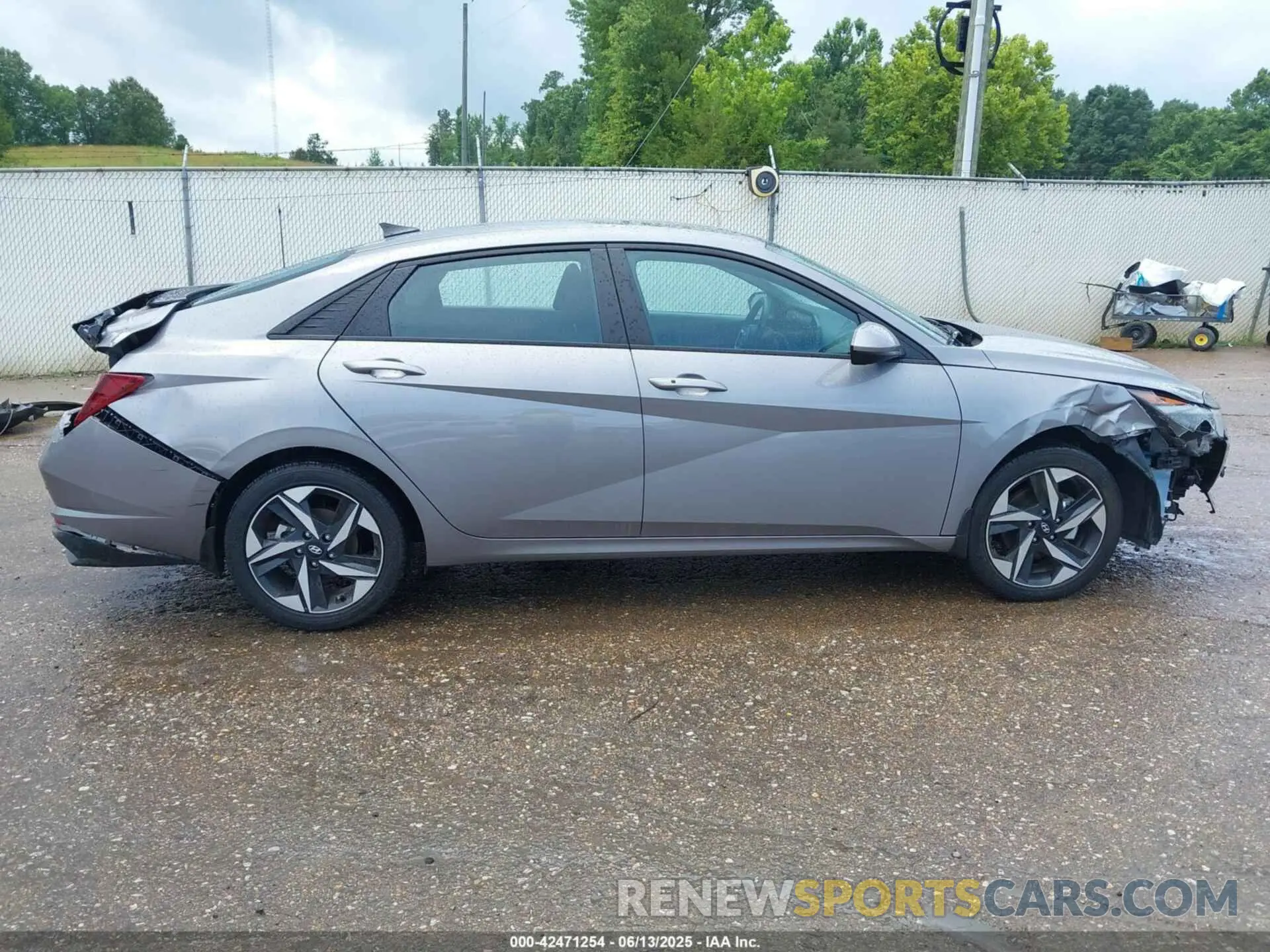 14 Photograph of a damaged car KMHLS4AG8PU555982 HYUNDAI ELANTRA 2023