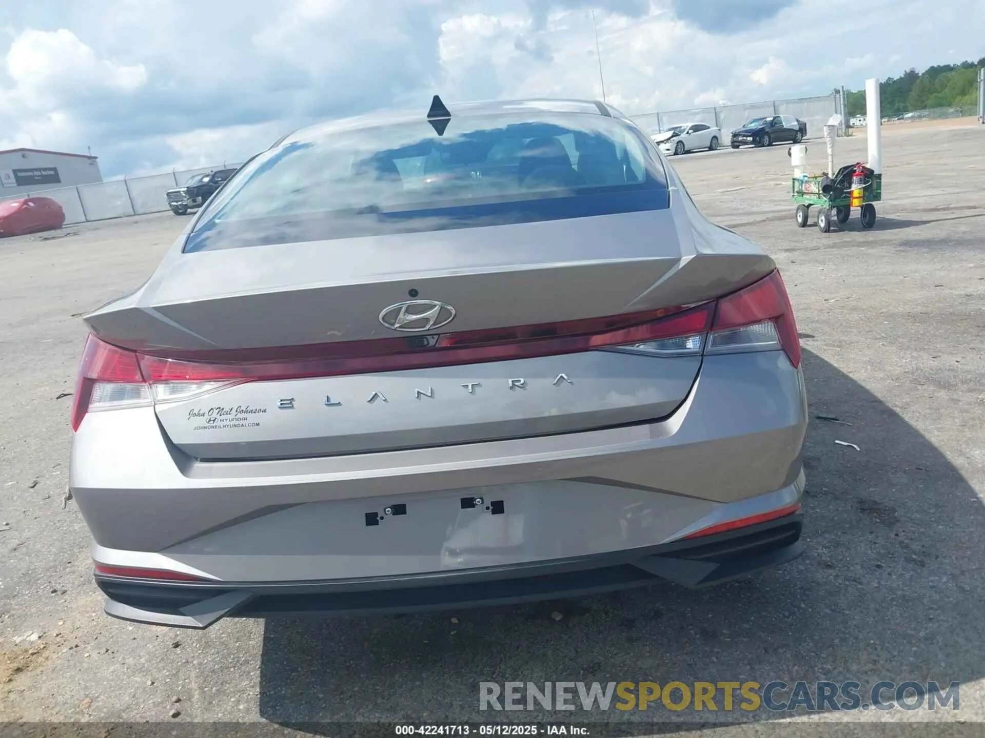 16 Photograph of a damaged car KMHLS4AG8PU562057 HYUNDAI ELANTRA 2023