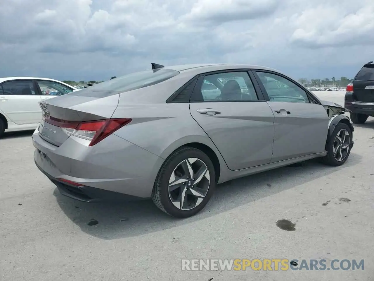 3 Photograph of a damaged car KMHLS4AG9PU576372 HYUNDAI ELANTRA 2023