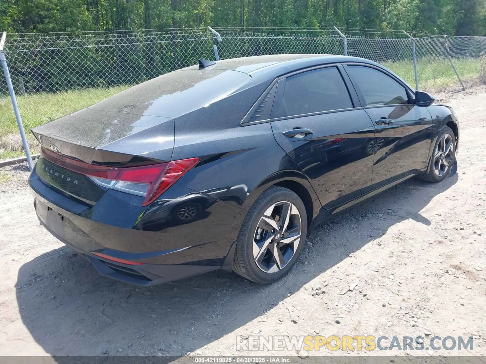 4 Photograph of a damaged car KMHLS4AGXPU568605 HYUNDAI ELANTRA 2023