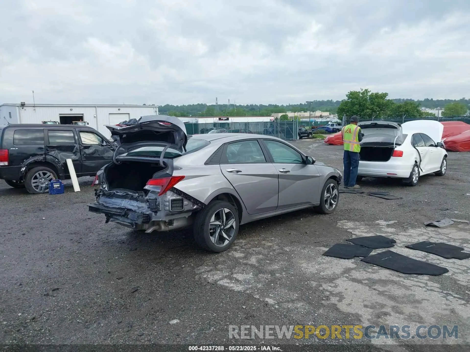 4 Фотография поврежденного автомобиля KMHLS4AGXPU611730 HYUNDAI ELANTRA 2023