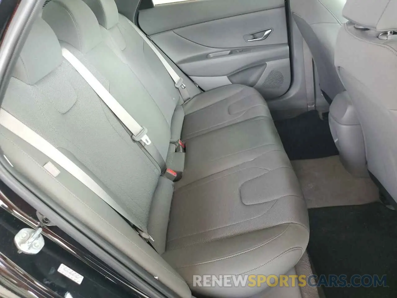 10 Photograph of a damaged car KMHLL4DG0RU769781 HYUNDAI ELANTRA 2024