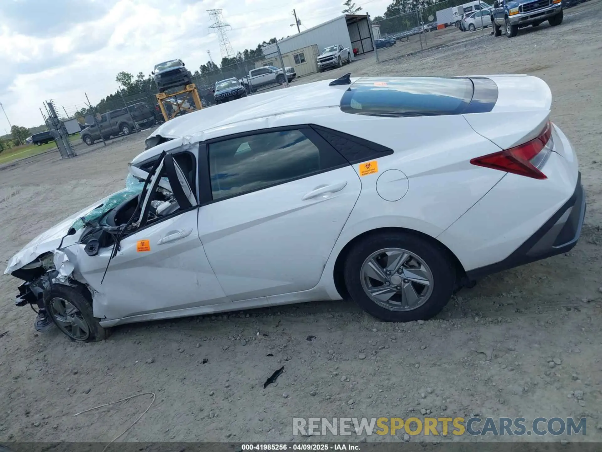 15 Photograph of a damaged car KMHLL4DG1RU798092 HYUNDAI ELANTRA 2024
