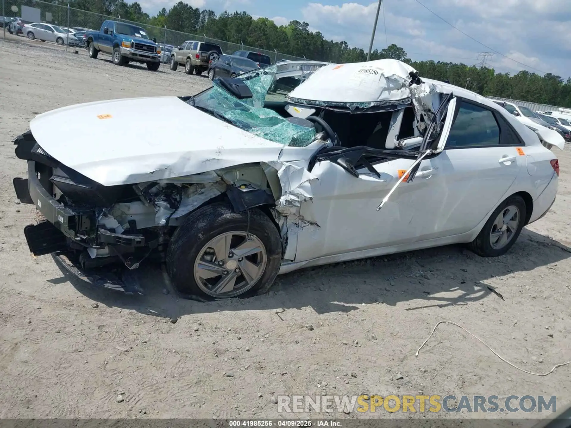 2 Photograph of a damaged car KMHLL4DG1RU798092 HYUNDAI ELANTRA 2024
