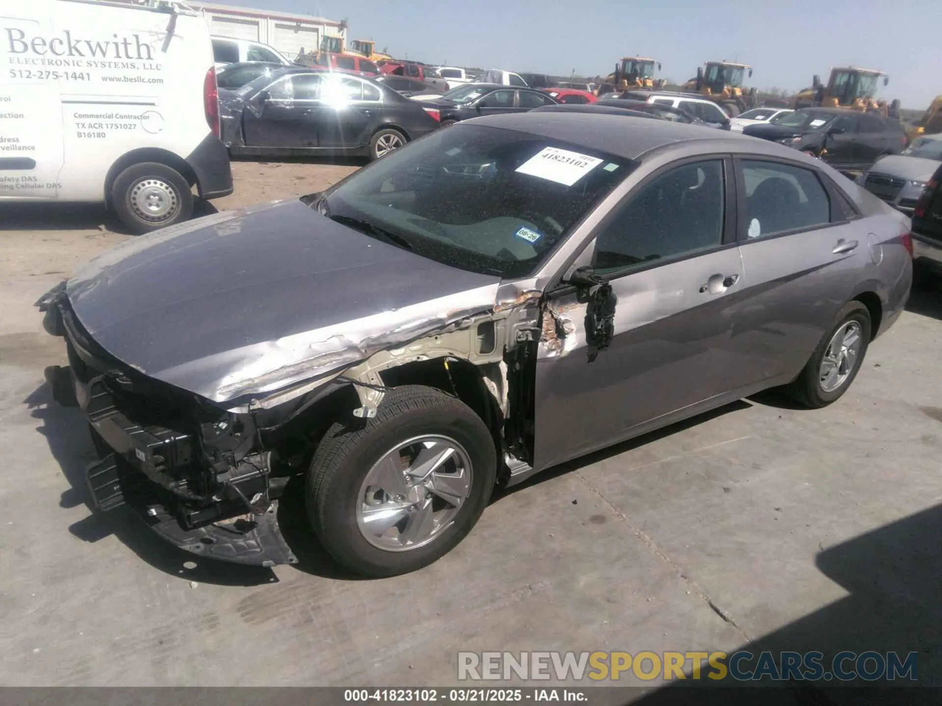 2 Фотография поврежденного автомобиля KMHLL4DG1RU834220 HYUNDAI ELANTRA 2024