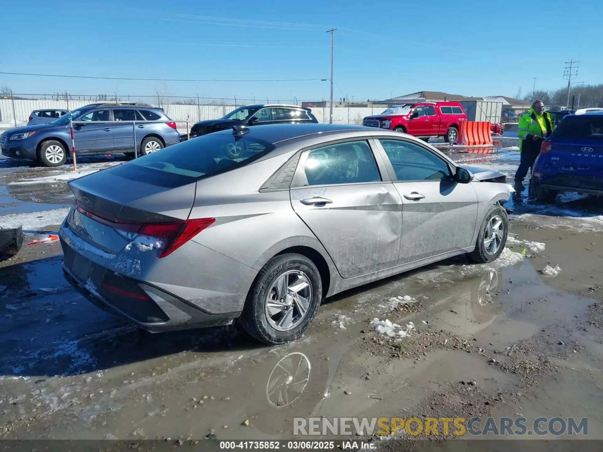 4 Photograph of a damaged car KMHLL4DG2RU826658 HYUNDAI ELANTRA 2024