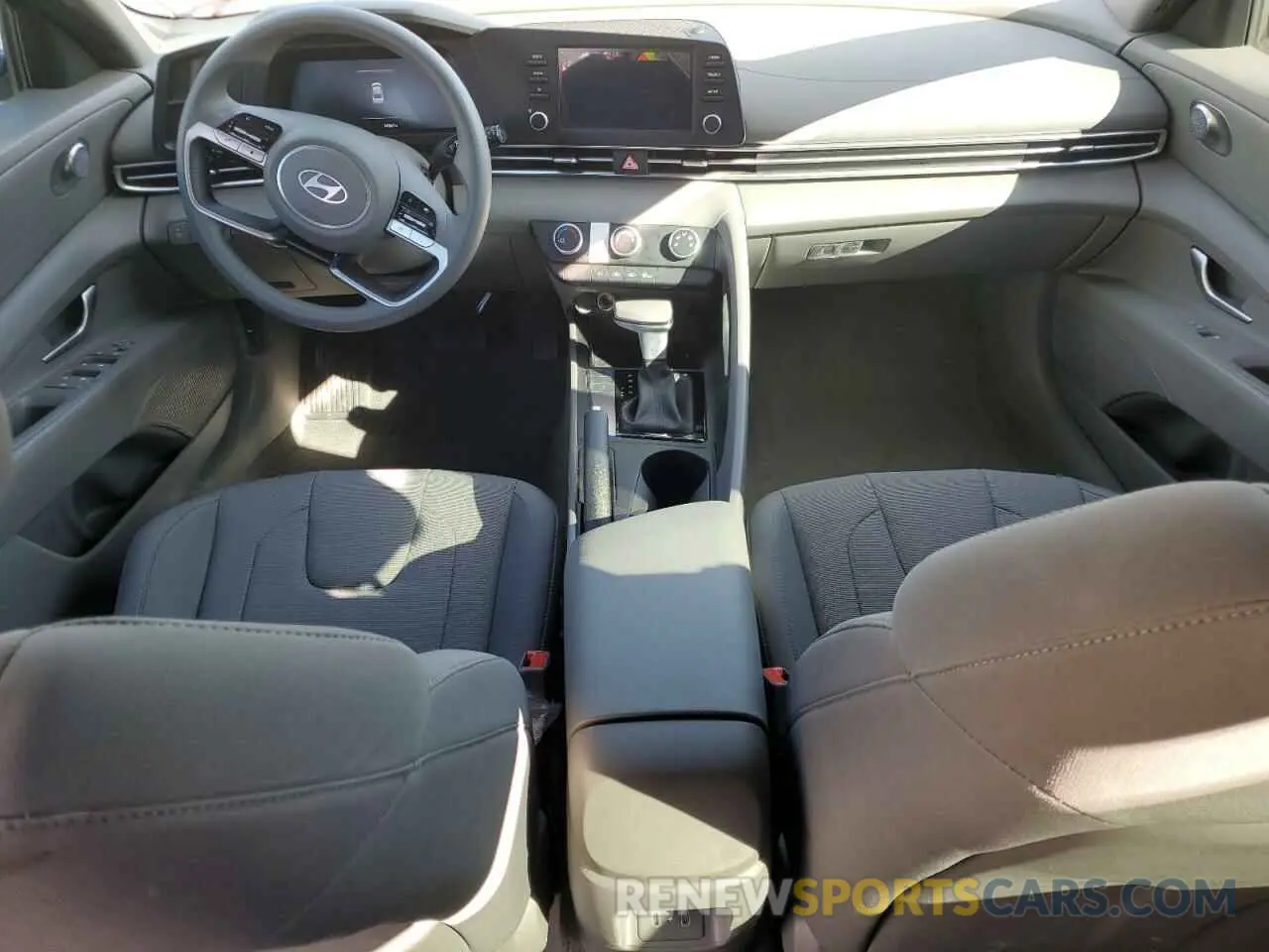 8 Photograph of a damaged car KMHLL4DG3RU693201 HYUNDAI ELANTRA 2024