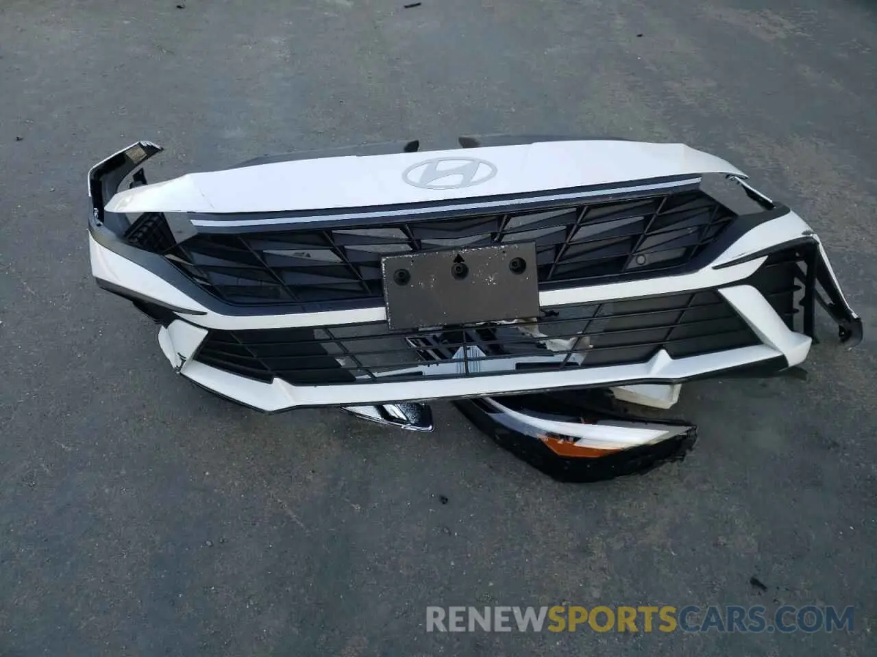 12 Фотография поврежденного автомобиля KMHLL4DG3RU775543 HYUNDAI ELANTRA 2024