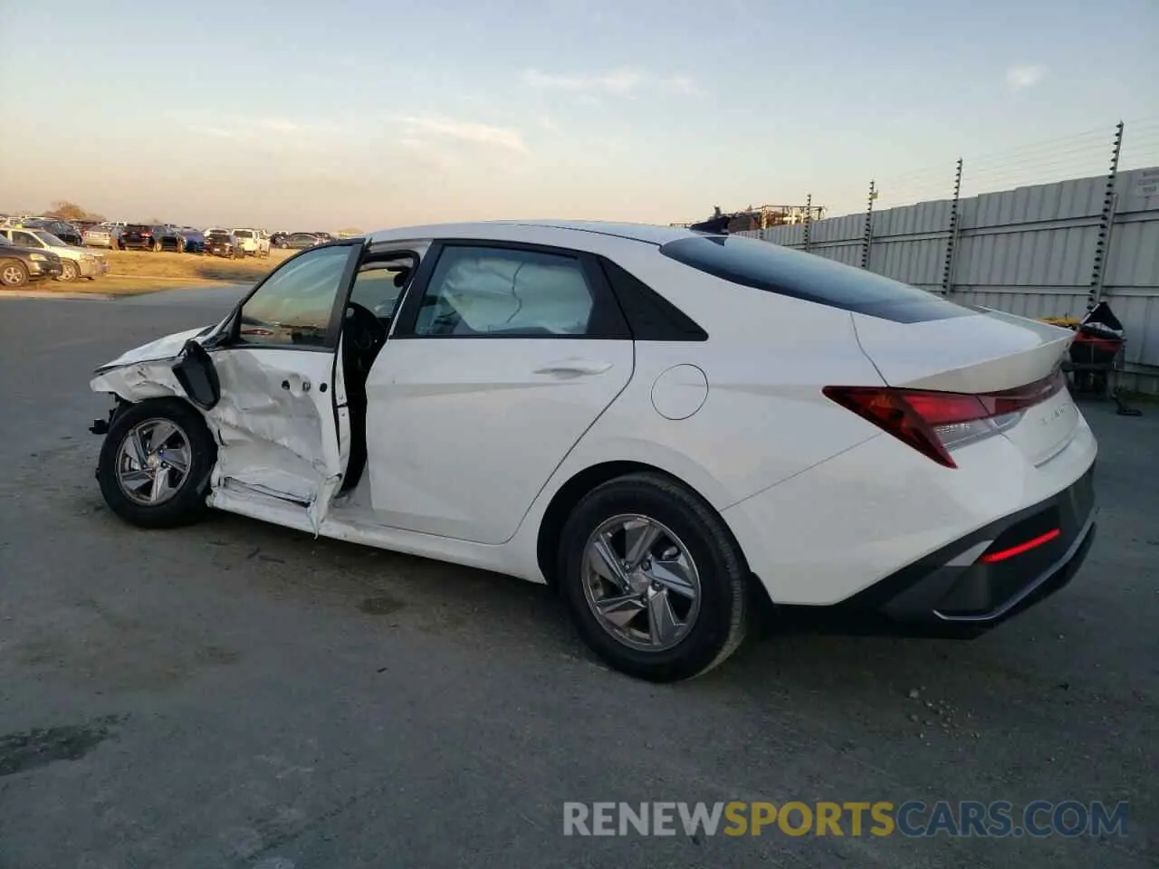 2 Фотография поврежденного автомобиля KMHLL4DG3RU775543 HYUNDAI ELANTRA 2024