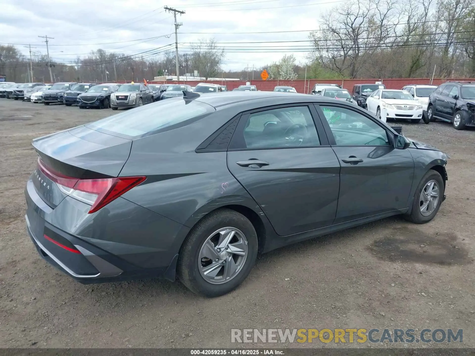 17 Фотография поврежденного автомобиля KMHLL4DG3RU784050 HYUNDAI ELANTRA 2024