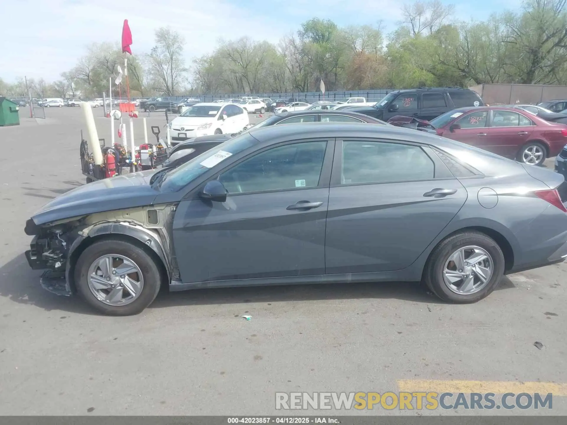 15 Photograph of a damaged car KMHLL4DG4RU723919 HYUNDAI ELANTRA 2024