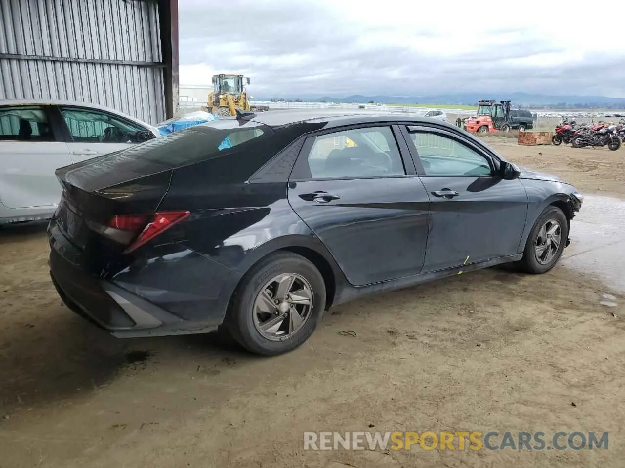 3 Фотография поврежденного автомобиля KMHLL4DG4RU842618 HYUNDAI ELANTRA 2024
