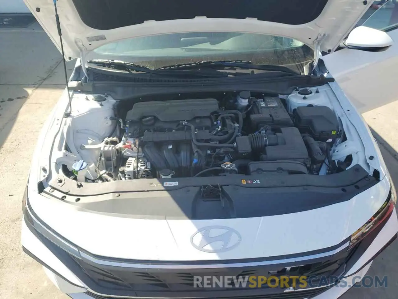 11 Photograph of a damaged car KMHLL4DG5RU845818 HYUNDAI ELANTRA 2024