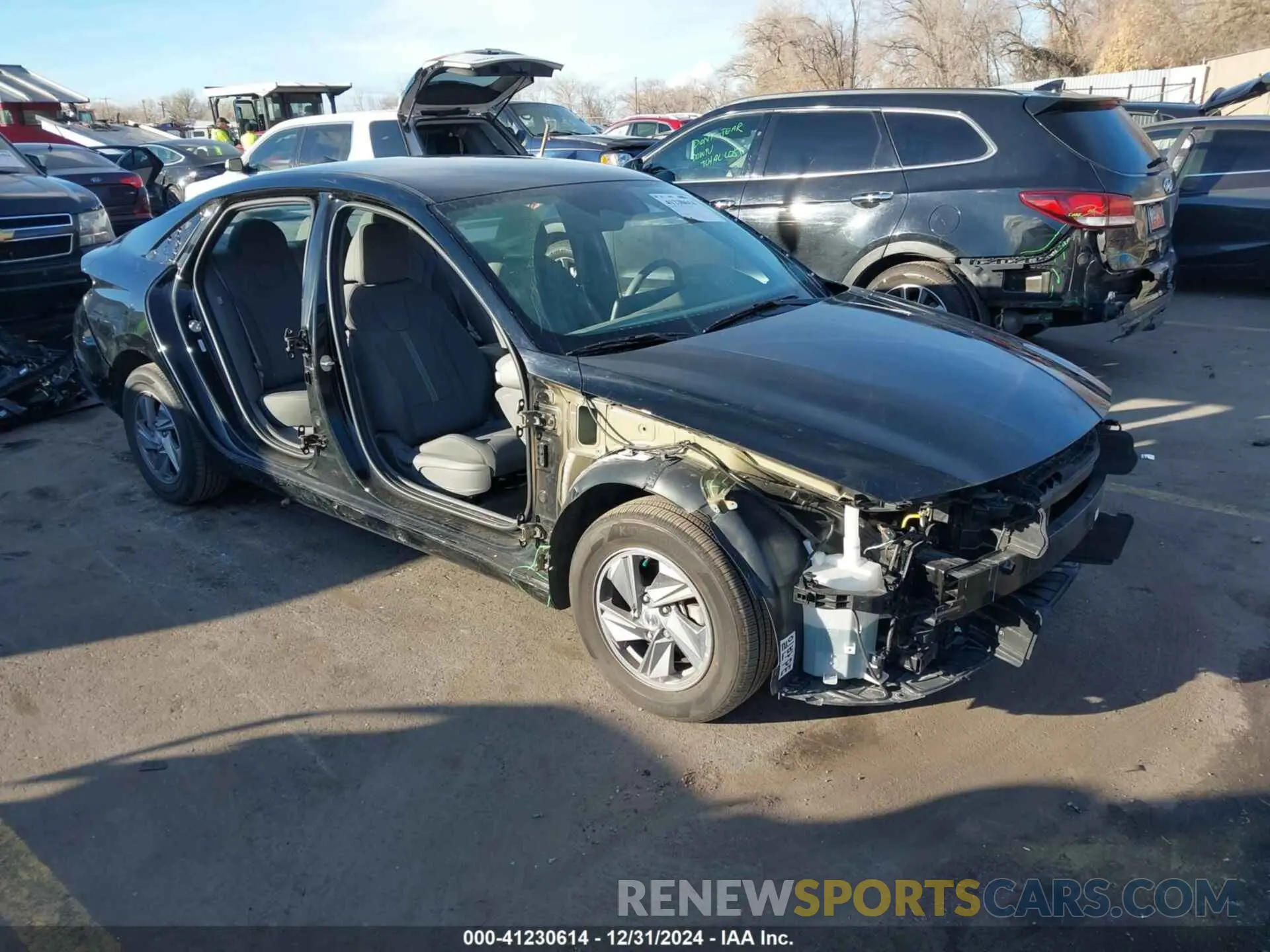1 Photograph of a damaged car KMHLL4DG6RU765251 HYUNDAI ELANTRA 2024