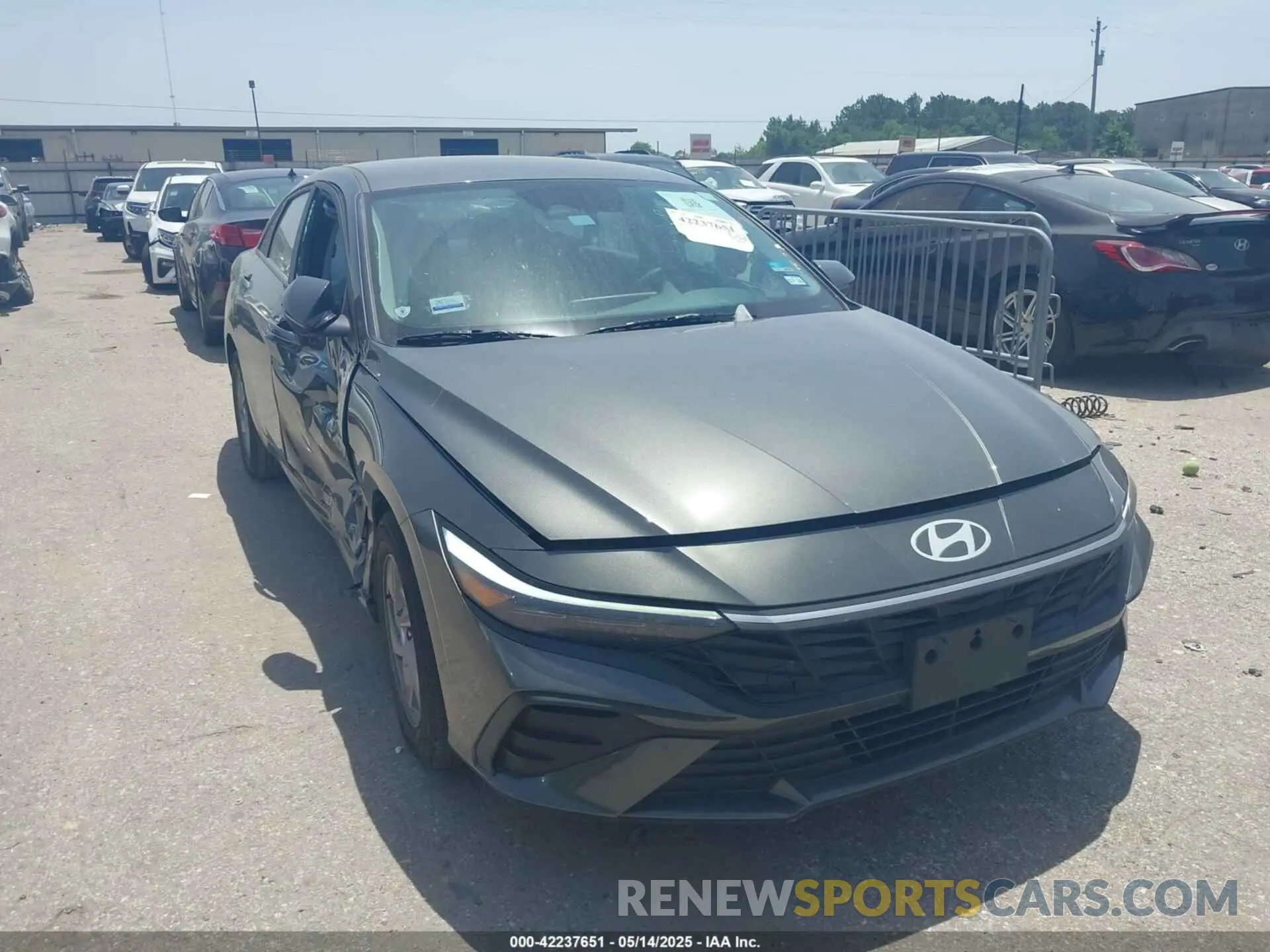 1 Photograph of a damaged car KMHLL4DG6RU814223 HYUNDAI ELANTRA 2024