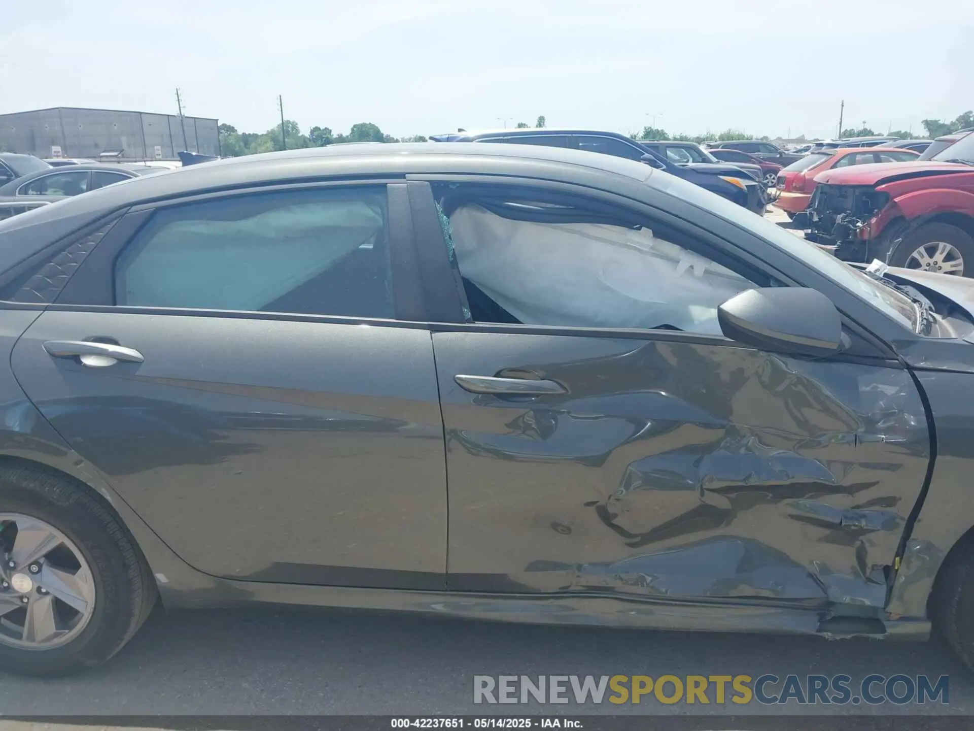 13 Photograph of a damaged car KMHLL4DG6RU814223 HYUNDAI ELANTRA 2024