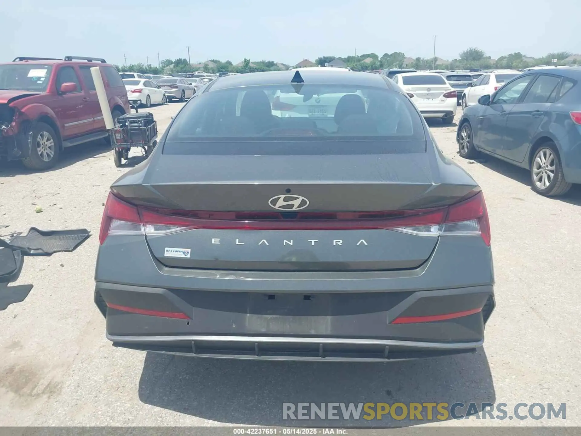 16 Photograph of a damaged car KMHLL4DG6RU814223 HYUNDAI ELANTRA 2024