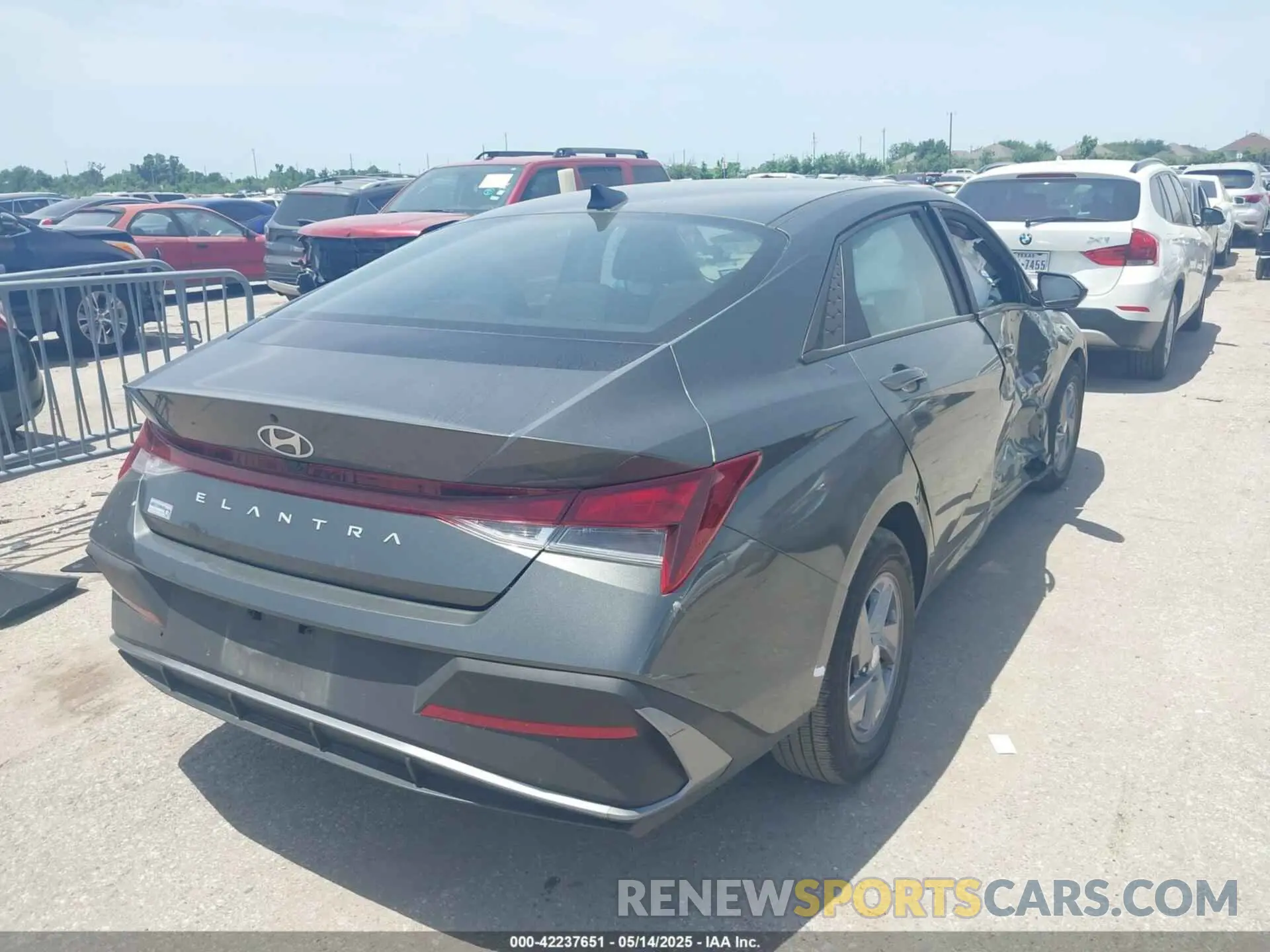 4 Photograph of a damaged car KMHLL4DG6RU814223 HYUNDAI ELANTRA 2024