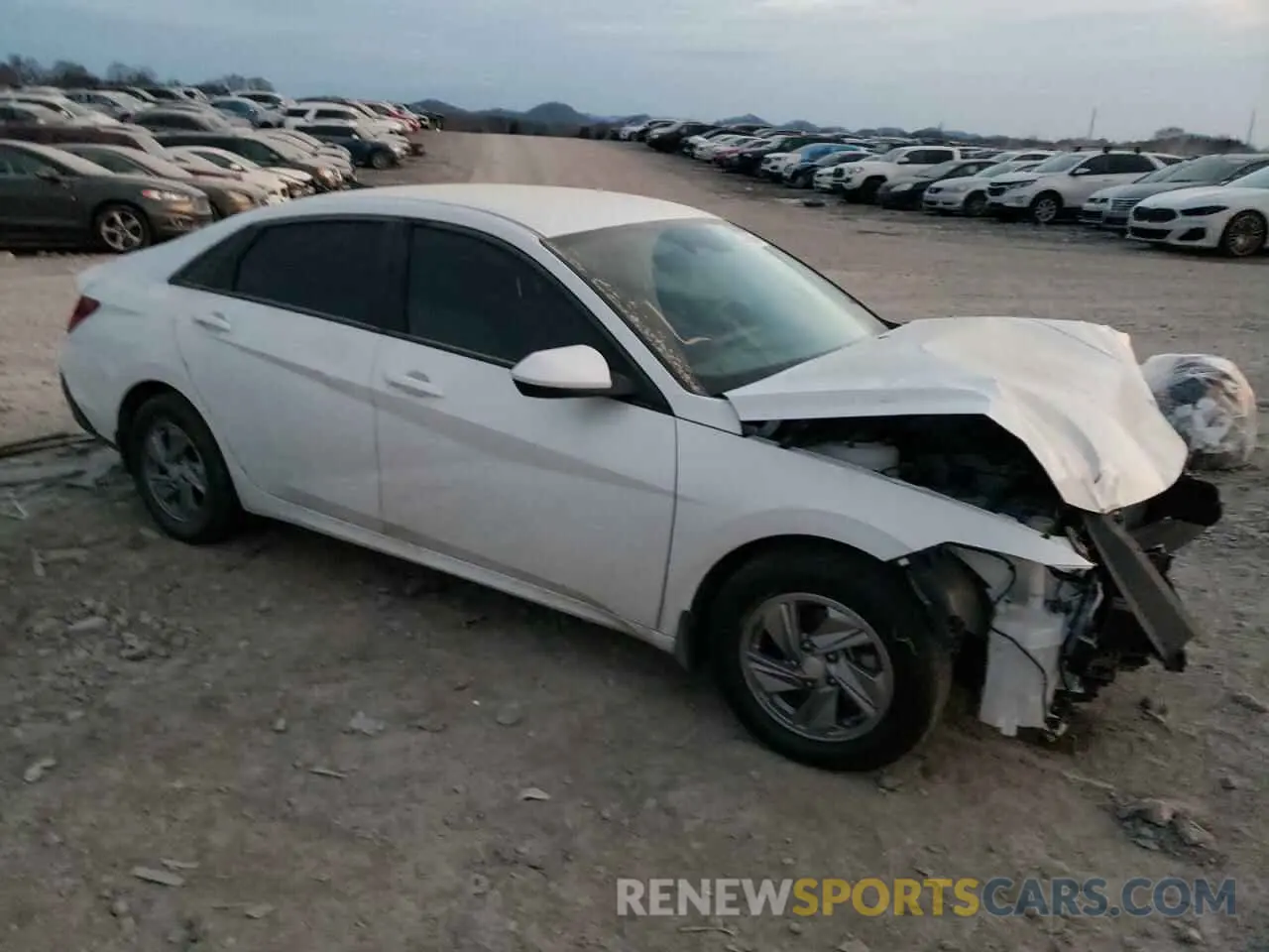 4 Фотография поврежденного автомобиля KMHLL4DG6RU843446 HYUNDAI ELANTRA 2024
