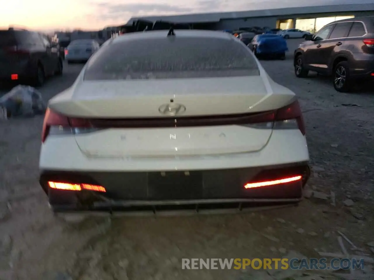 6 Фотография поврежденного автомобиля KMHLL4DG6RU843446 HYUNDAI ELANTRA 2024