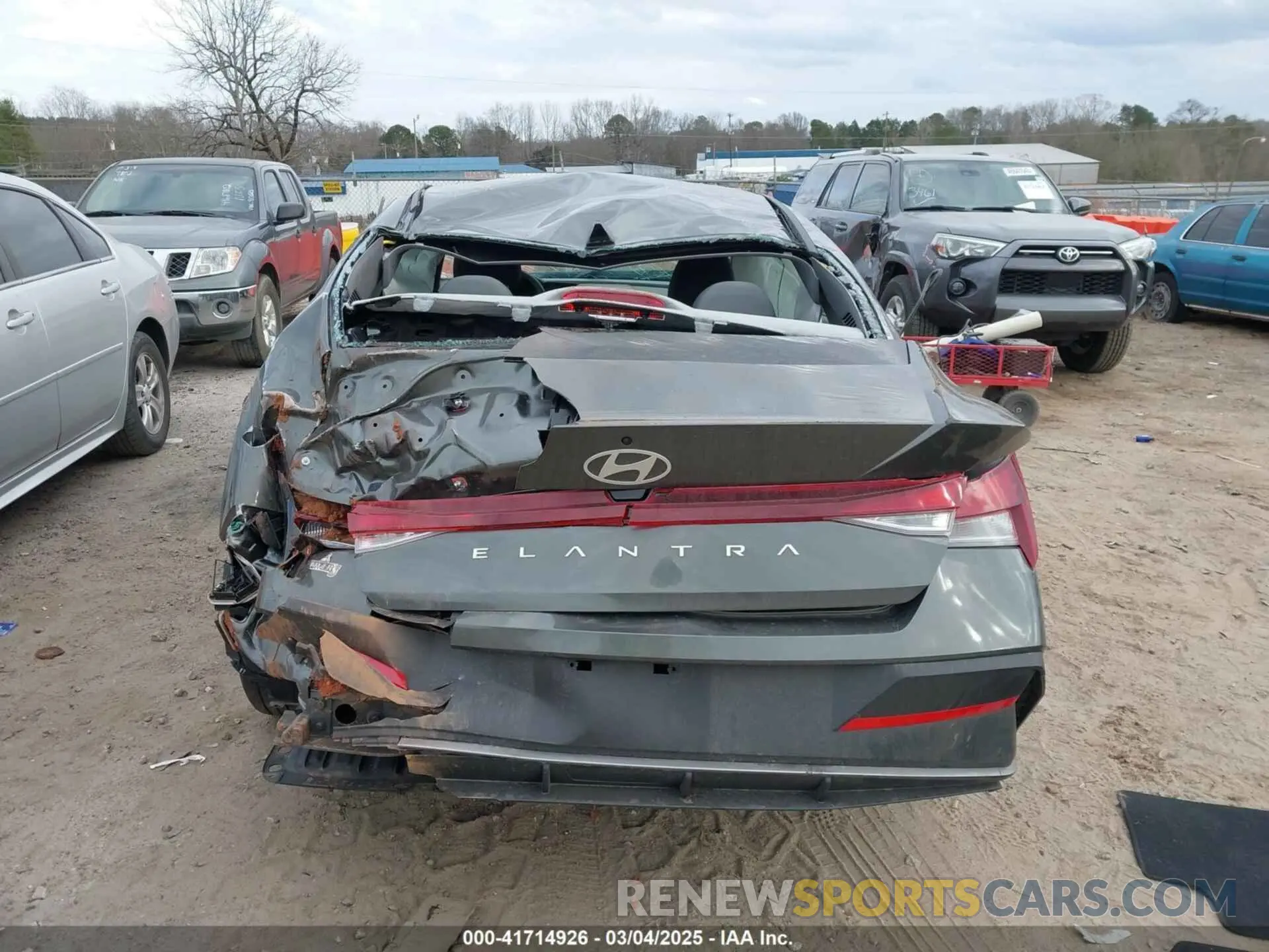 15 Photograph of a damaged car KMHLL4DG7RU817373 HYUNDAI ELANTRA 2024