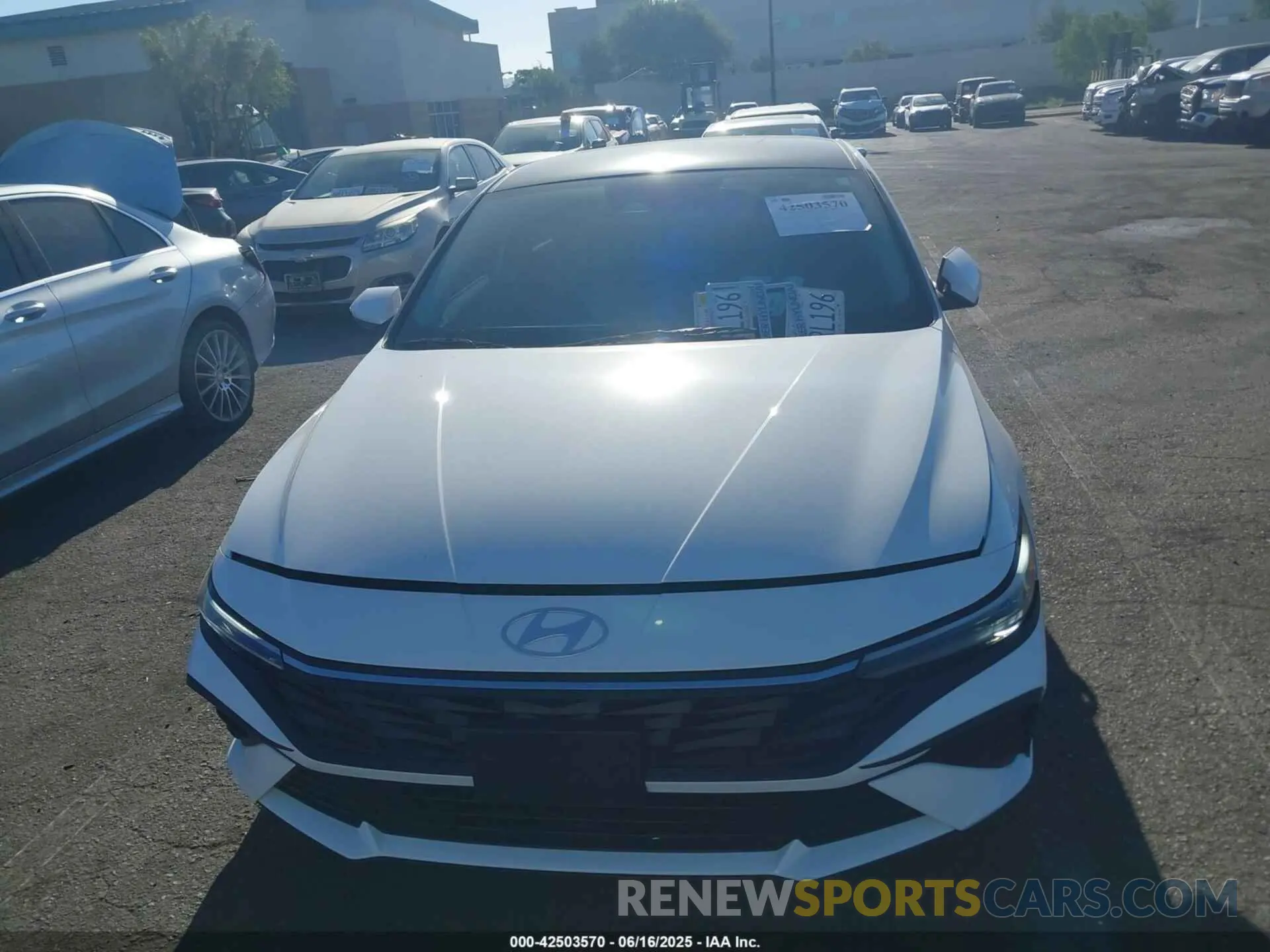 12 Фотография поврежденного автомобиля KMHLL4DG8RU816118 HYUNDAI ELANTRA 2024