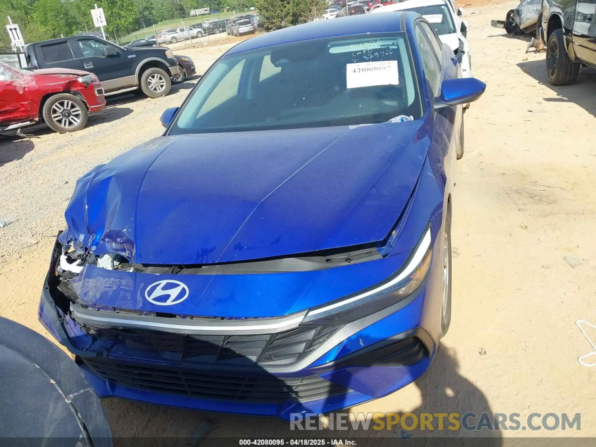 12 Фотография поврежденного автомобиля KMHLL4DG9RU829766 HYUNDAI ELANTRA 2024