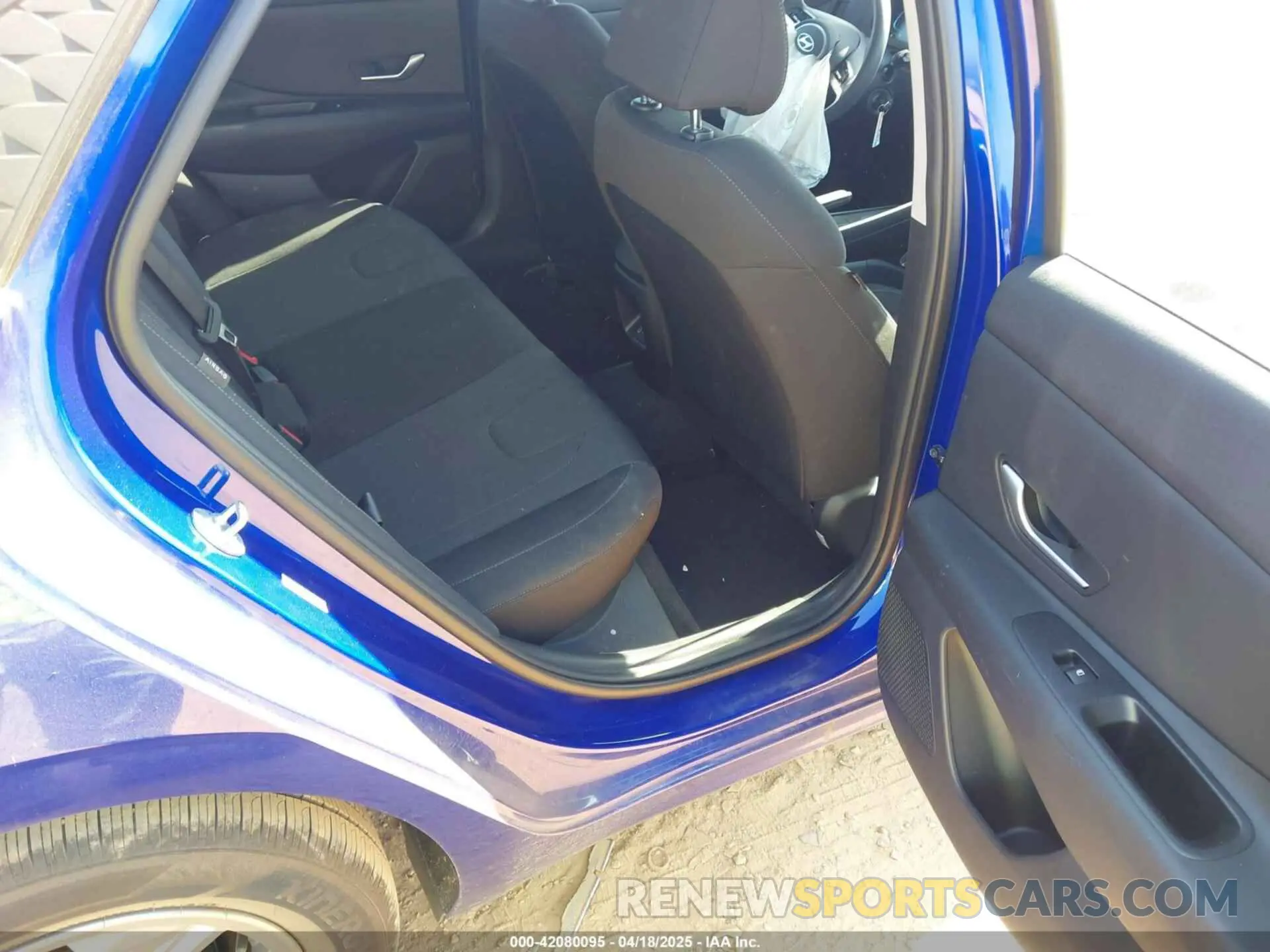 8 Фотография поврежденного автомобиля KMHLL4DG9RU829766 HYUNDAI ELANTRA 2024