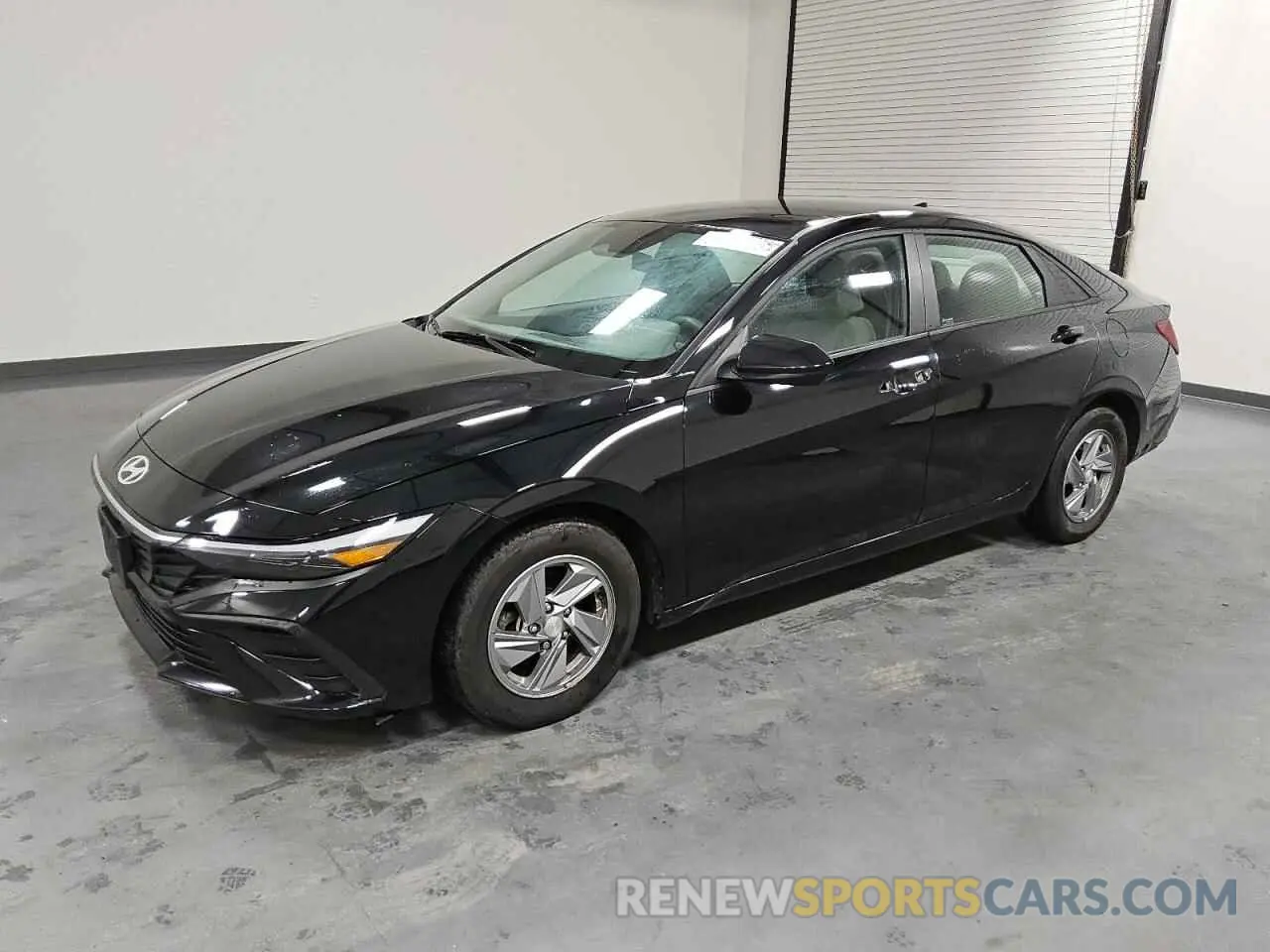 1 Photograph of a damaged car KMHLL4DGXRU662897 HYUNDAI ELANTRA 2024