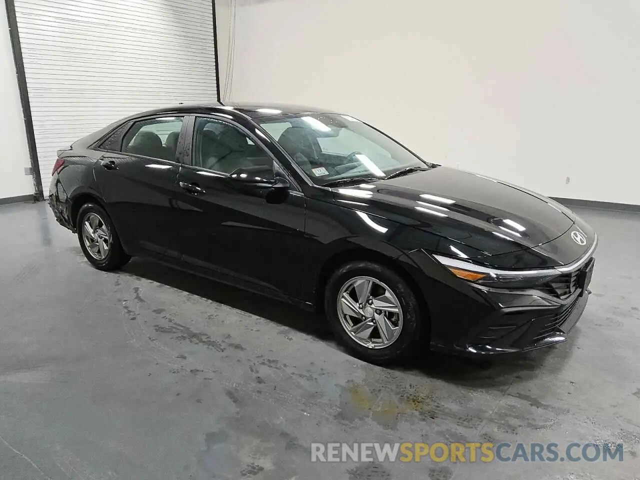 4 Photograph of a damaged car KMHLL4DGXRU662897 HYUNDAI ELANTRA 2024