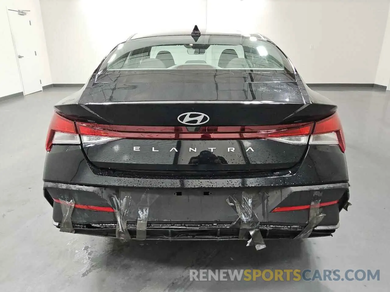 6 Photograph of a damaged car KMHLL4DGXRU662897 HYUNDAI ELANTRA 2024