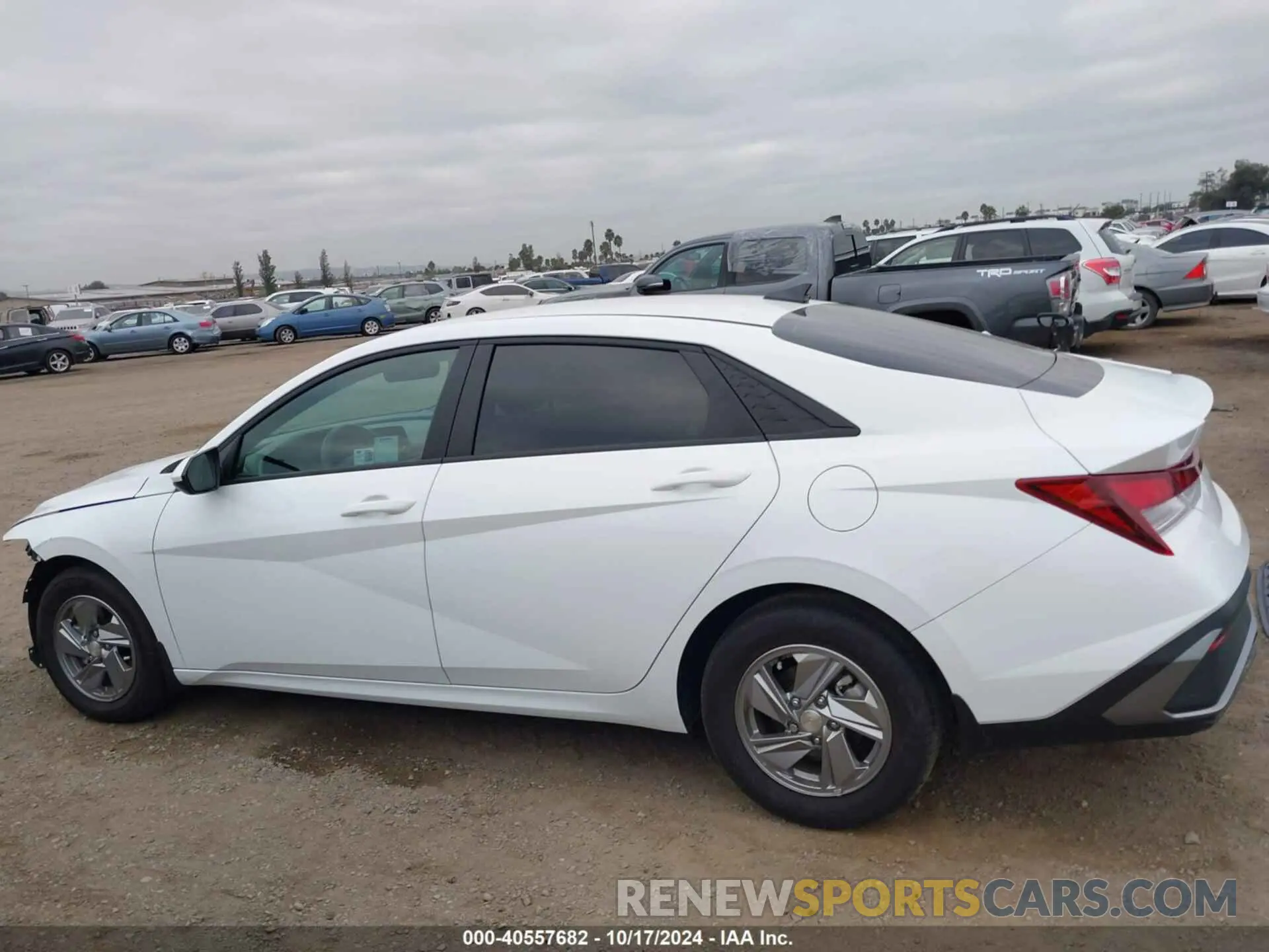 15 Photograph of a damaged car KMHLL4DGXRU708969 HYUNDAI ELANTRA 2024