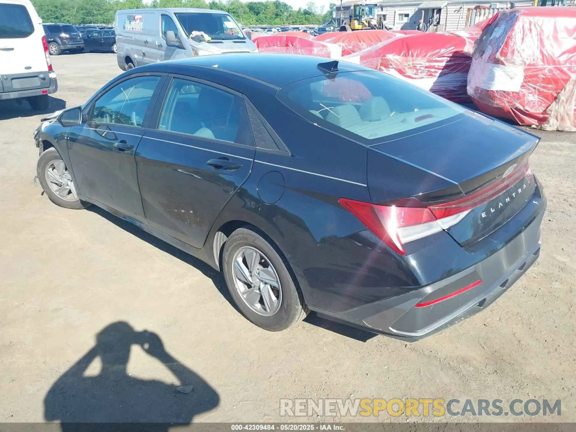 3 Photograph of a damaged car KMHLL4DGXRU729403 HYUNDAI ELANTRA 2024
