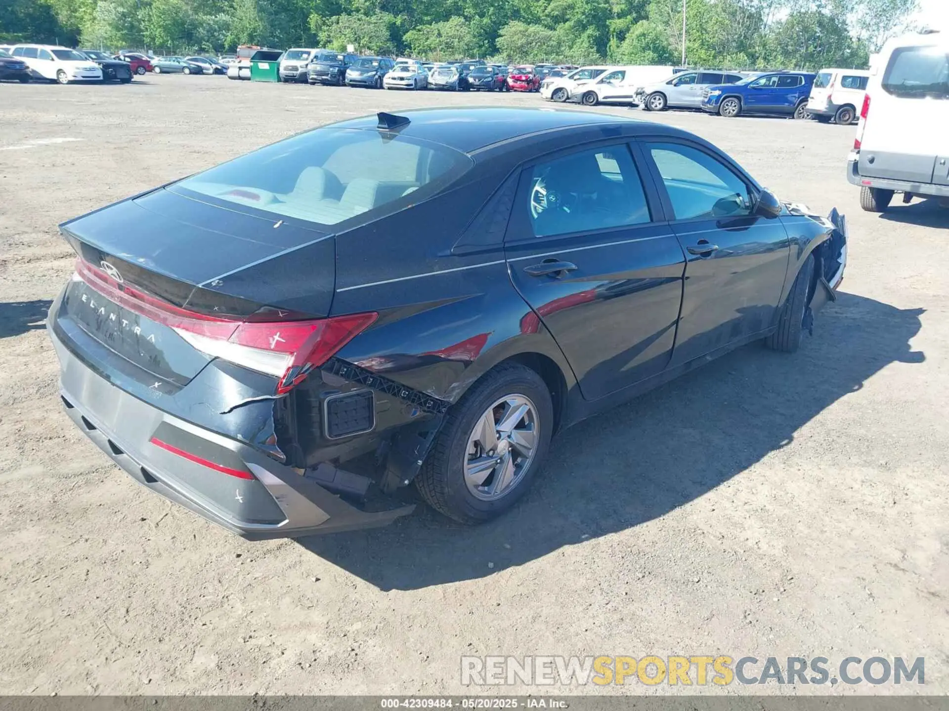 4 Photograph of a damaged car KMHLL4DGXRU729403 HYUNDAI ELANTRA 2024