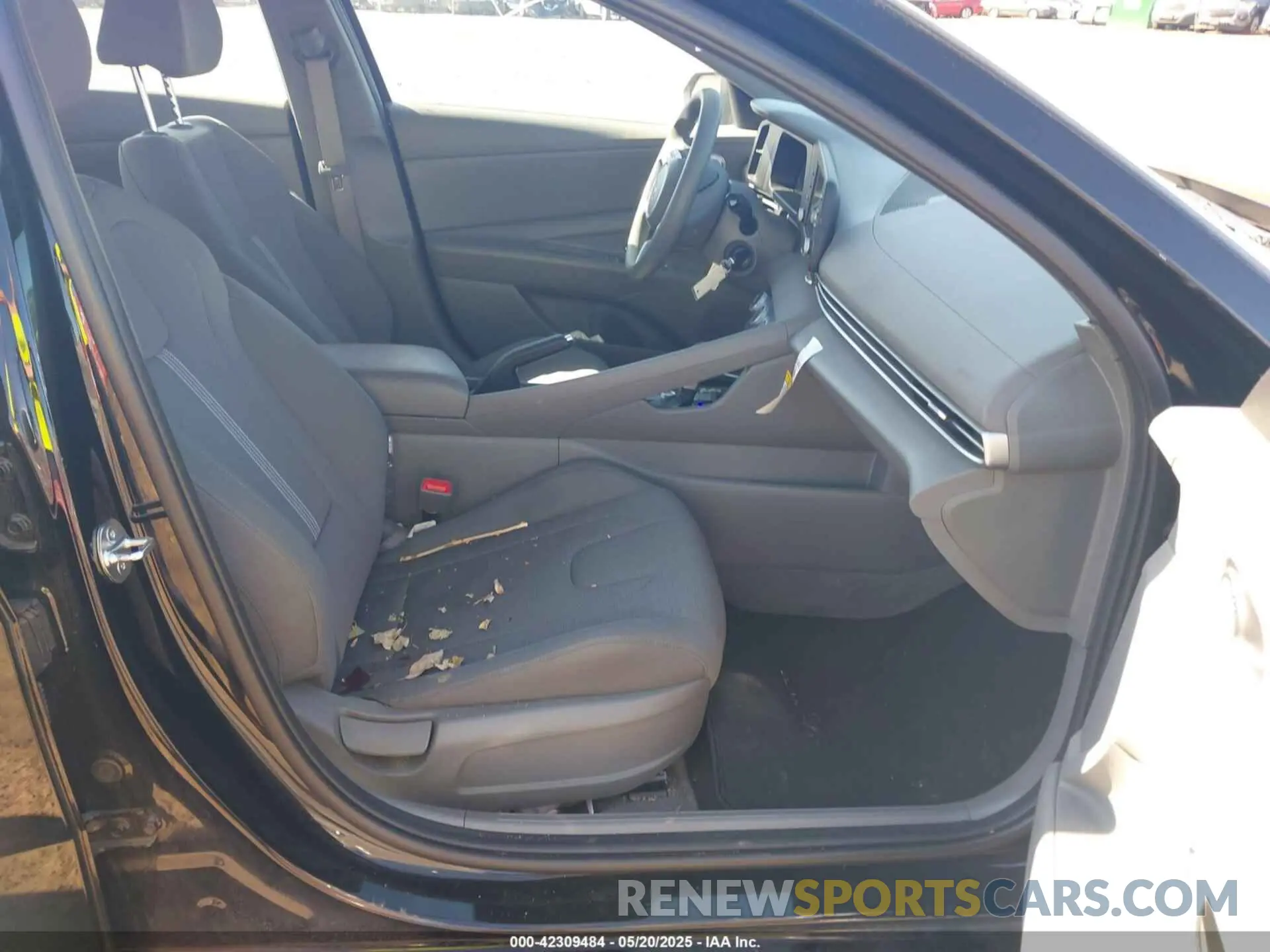 5 Photograph of a damaged car KMHLL4DGXRU729403 HYUNDAI ELANTRA 2024