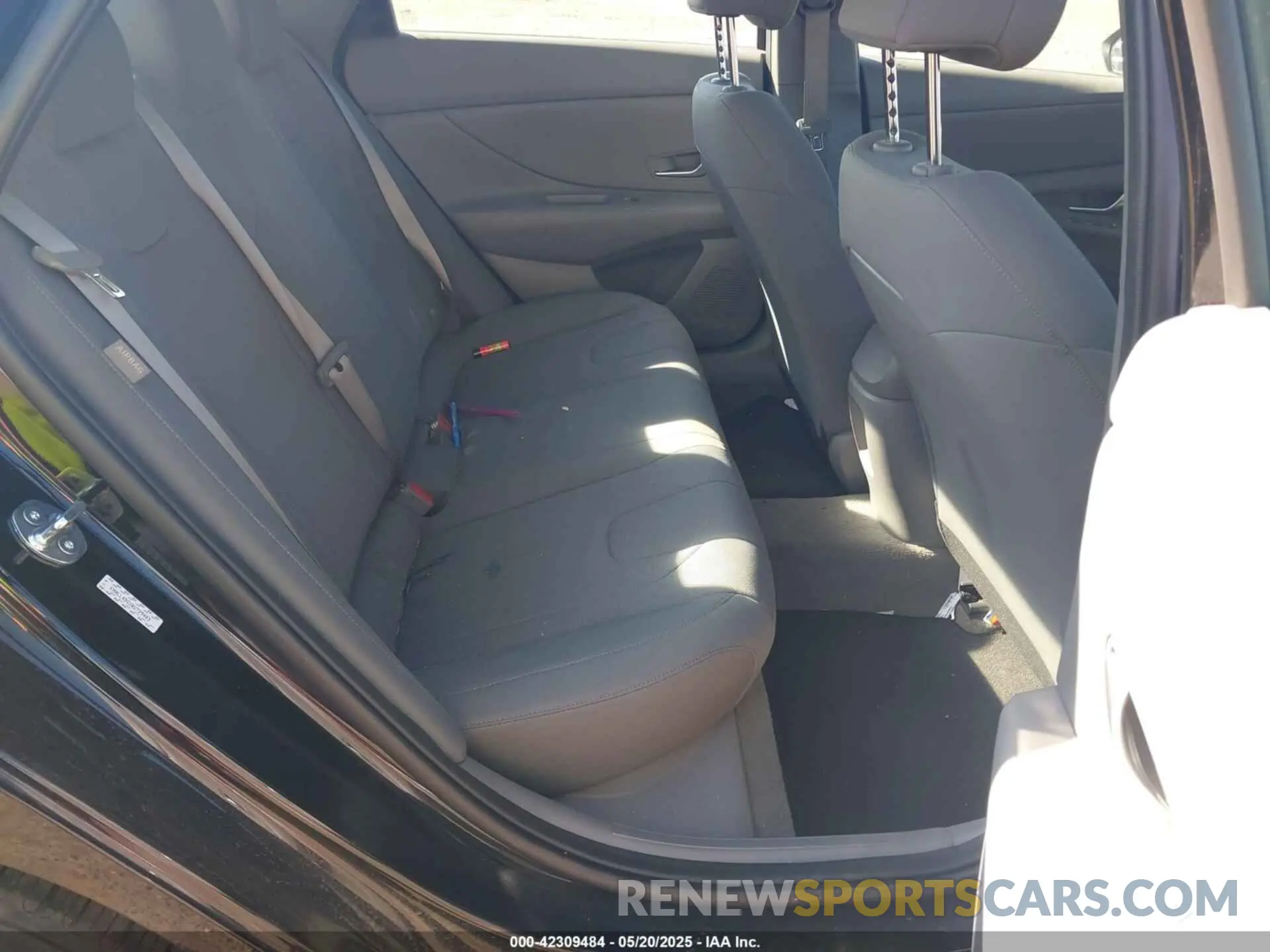 8 Photograph of a damaged car KMHLL4DGXRU729403 HYUNDAI ELANTRA 2024