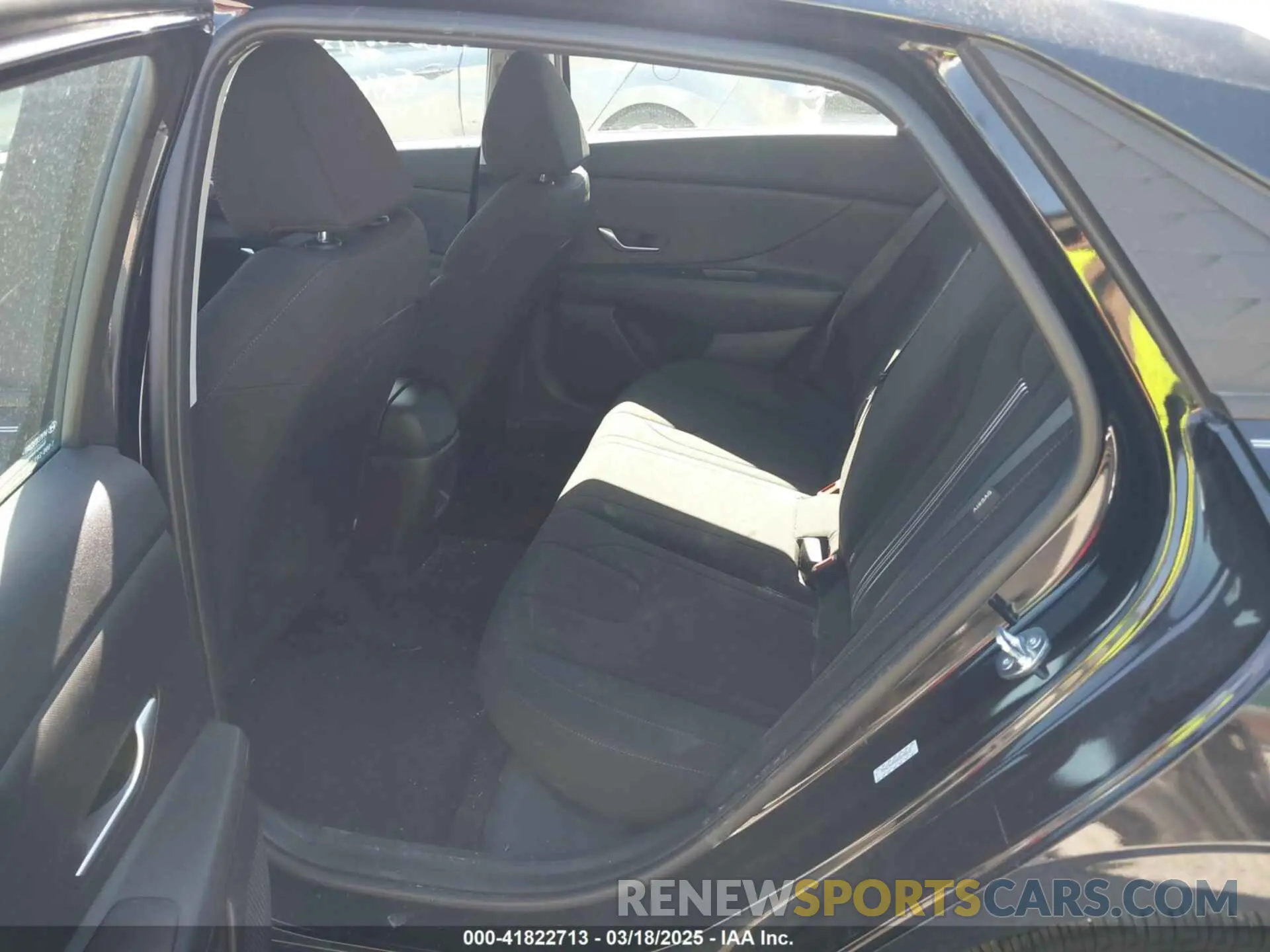 8 Photograph of a damaged car KMHLM4DG0RU640615 HYUNDAI ELANTRA 2024