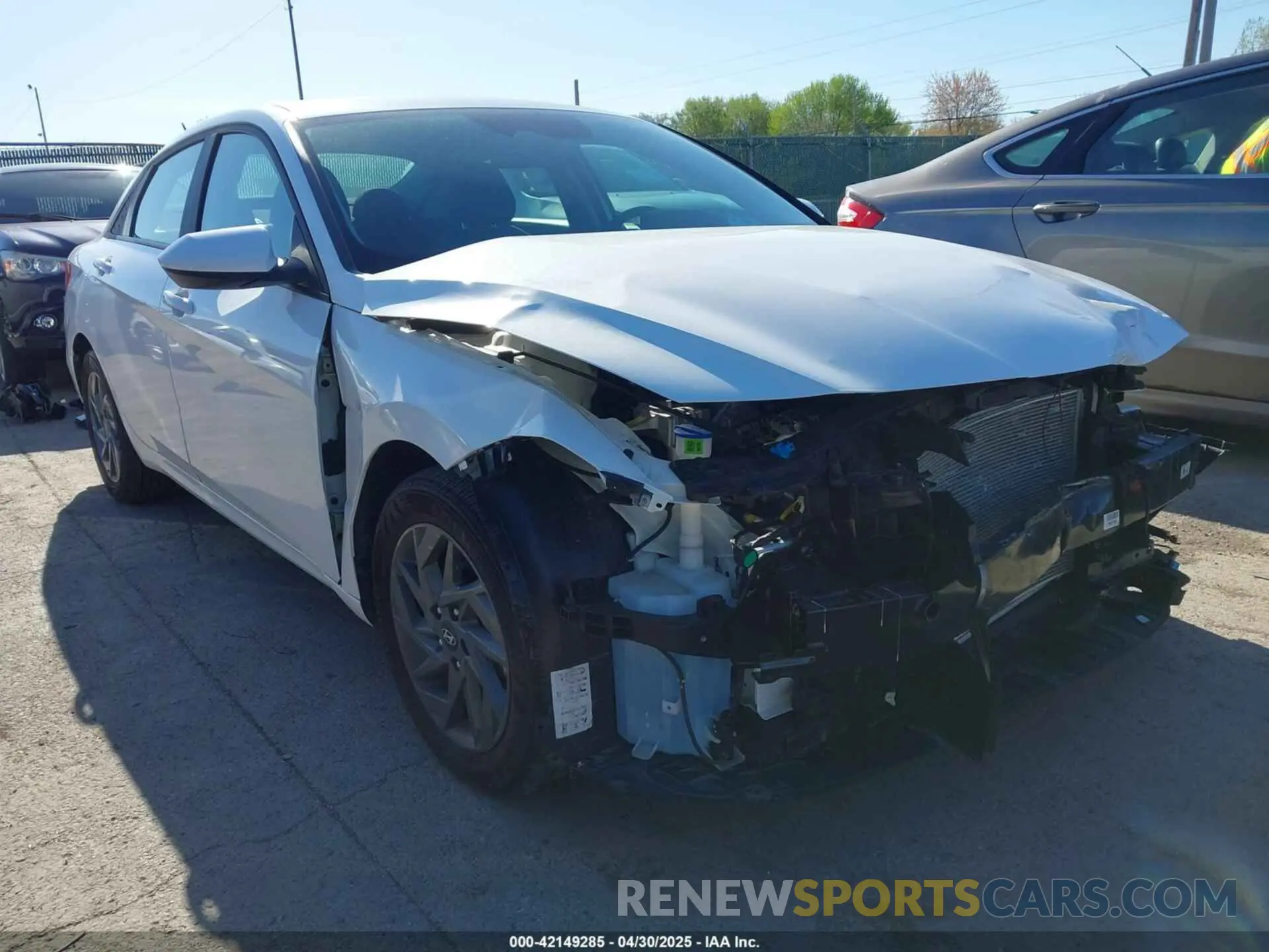 1 Фотография поврежденного автомобиля KMHLM4DG0RU643353 HYUNDAI ELANTRA 2024