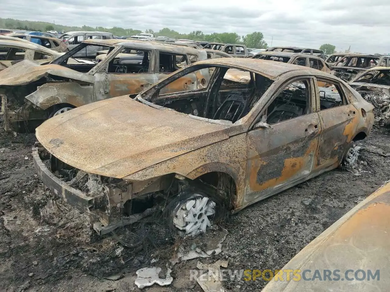 1 Photograph of a damaged car KMHLM4DG0RU670312 HYUNDAI ELANTRA 2024