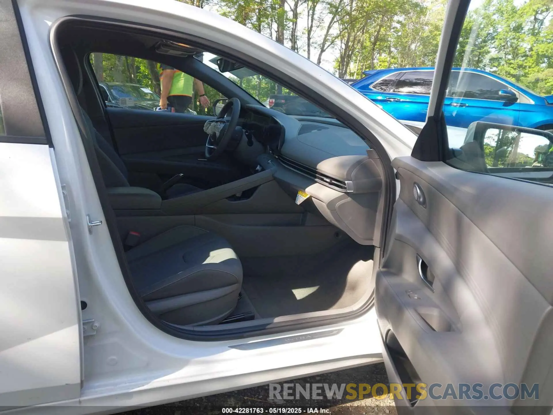 5 Photograph of a damaged car KMHLM4DG0RU685649 HYUNDAI ELANTRA 2024