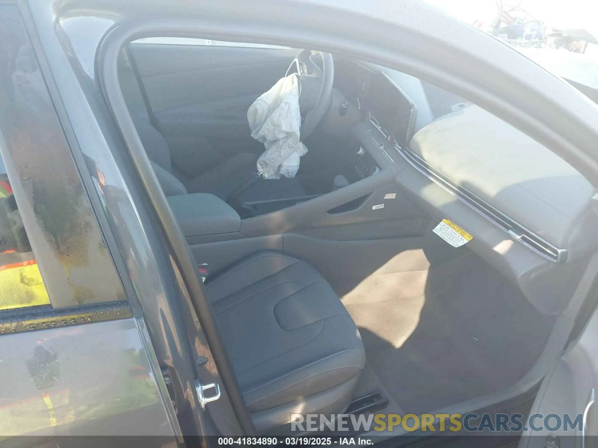 5 Photograph of a damaged car KMHLM4DG0RU708508 HYUNDAI ELANTRA 2024