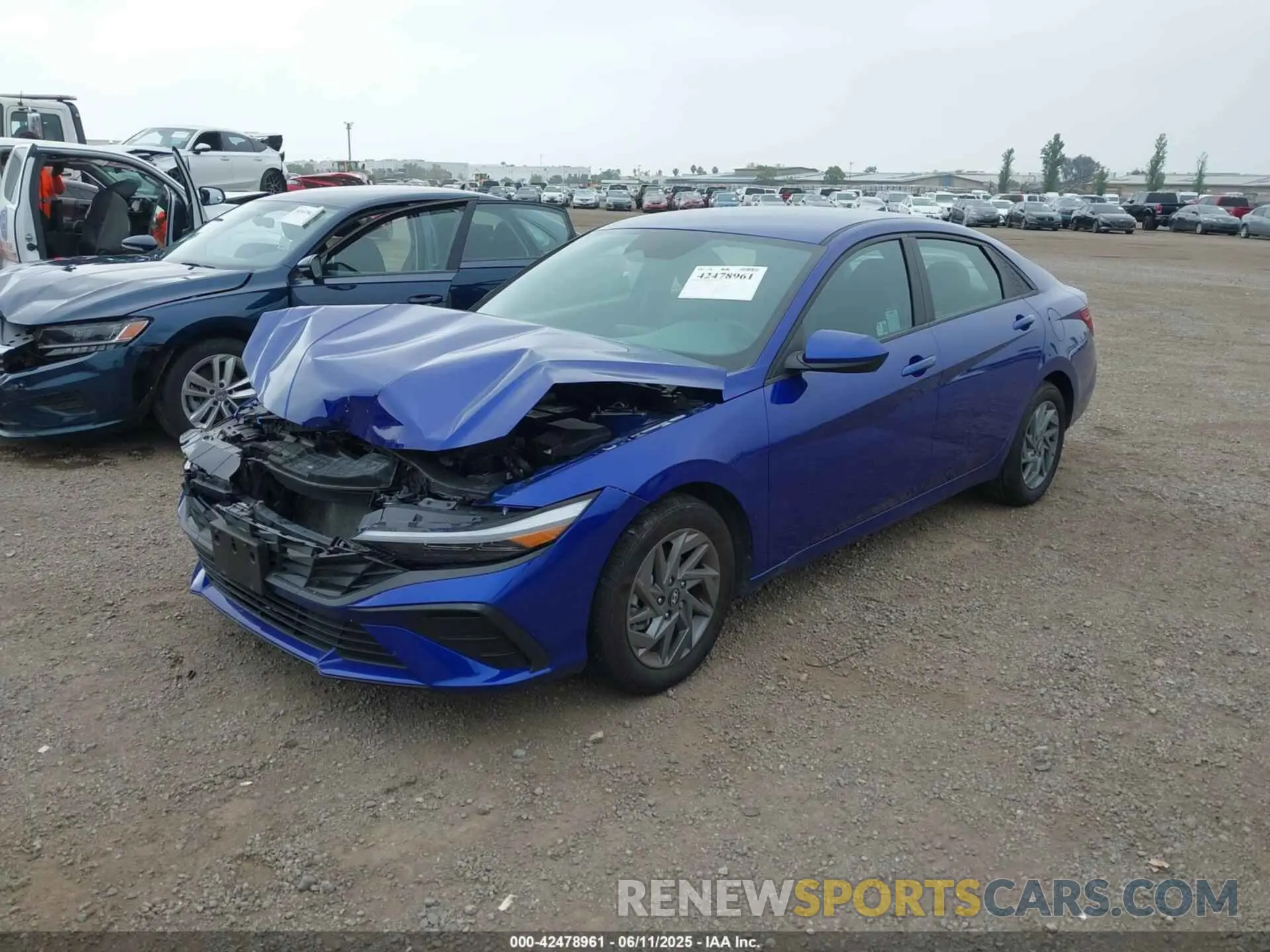 2 Фотография поврежденного автомобиля KMHLM4DG0RU740634 HYUNDAI ELANTRA 2024