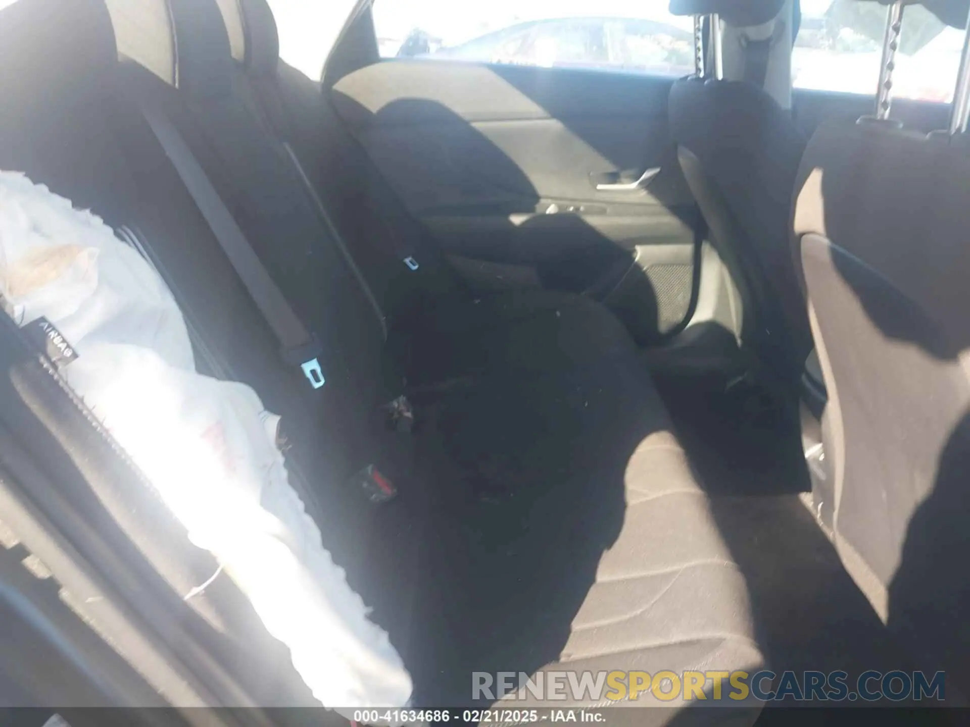 8 Photograph of a damaged car KMHLM4DG0RU745218 HYUNDAI ELANTRA 2024