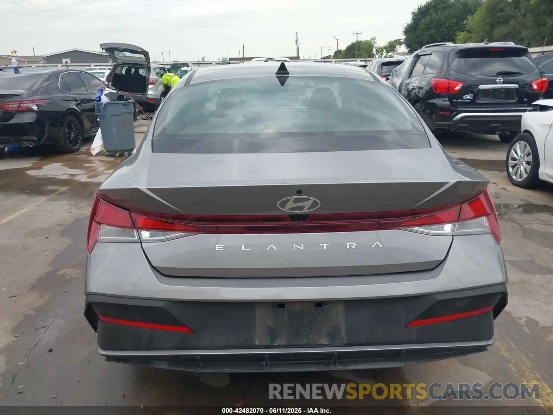16 Photograph of a damaged car KMHLM4DG0RU815588 HYUNDAI ELANTRA 2024